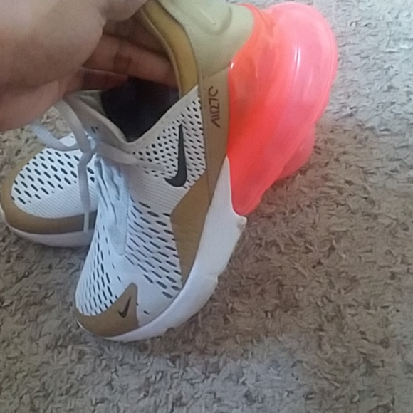 Nike sneakers - Picture 2 of 2